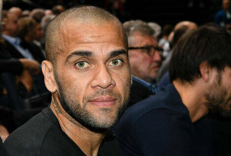 Dani Alves, acusado de violar a una joven en Barcelona, será juzgado en febrero