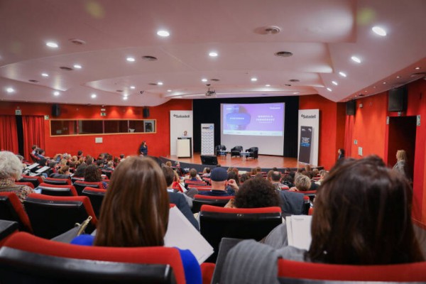 
Alicante acogerá el primer Congreso Mujeres y Tecnología Aepa-Comunitat Valenciana' en 2024