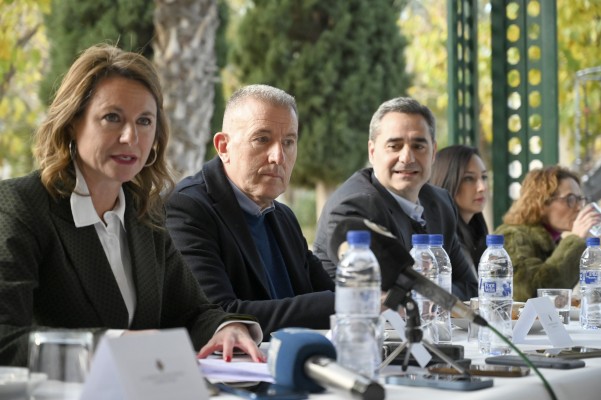 El PP y Vox, abocados a prorrogar las cuentas del Fadrell: activarán su presupuesto a finales de enero