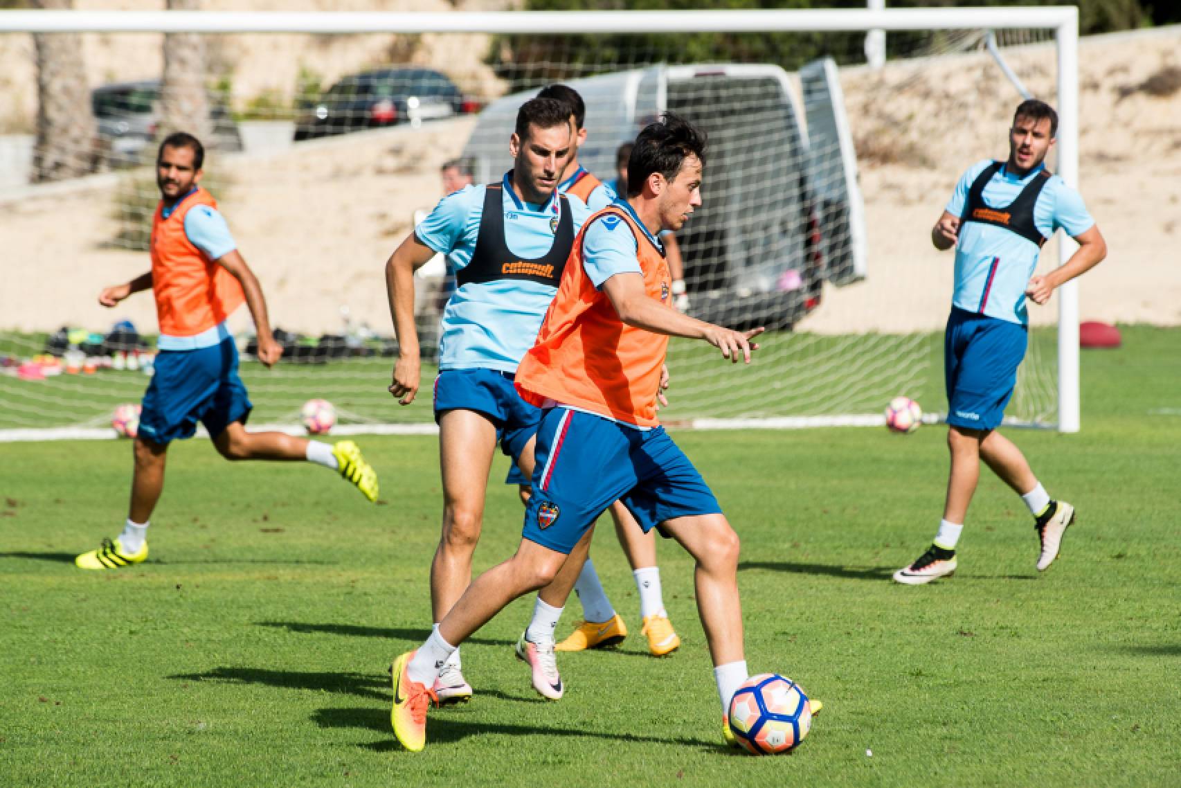 El Levante UD, a por el ascenso que pocos logran a la primera