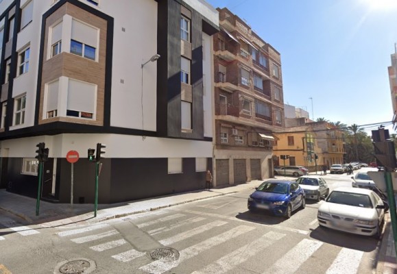 El polideportivo de Portes Encarnades se ubicará en un solar detrás de Lidl de la Avenida de Dolores