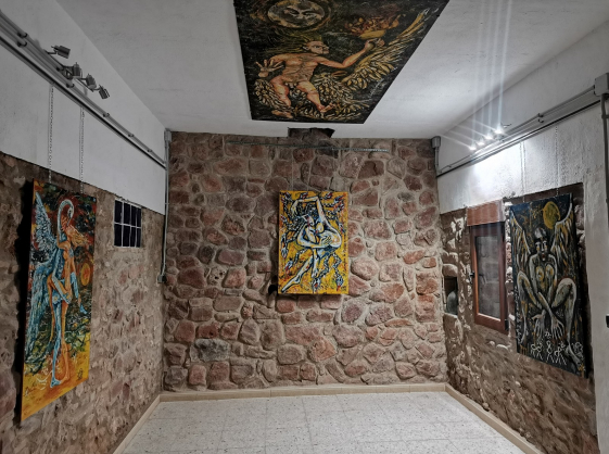 Vicent Meliá transforma una alquería de Castelló en el espacio artístico 'Cinc lleons i un gat'