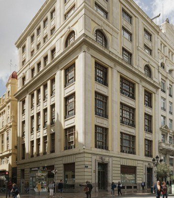 Marriott planea un hotel en el edificio de Telefónica de la plaza del Ayuntamiento de València