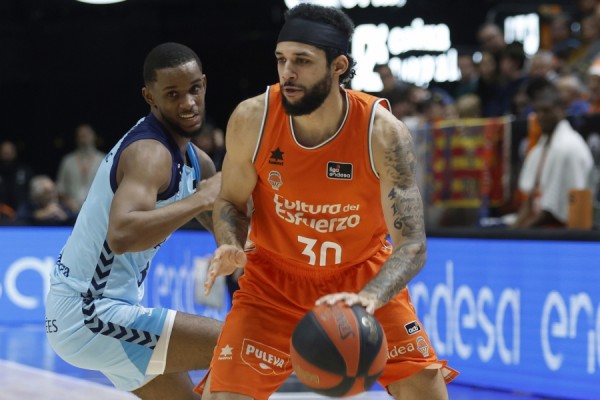 El Valencia retoma con carrerilla el asalto de la zona noble ante el Partizan