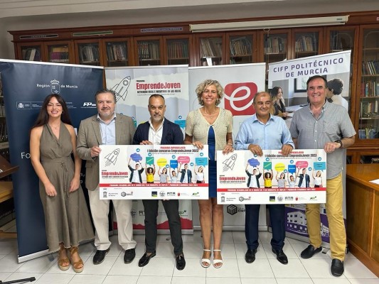 Los IES Juan Carlos I y Ramón y Cajal copan los premios del Concurso Emprende Joven del Ayuntamiento de Murcia
