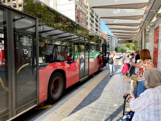Desviadas las 6 líneas de autobús de la EMT que circulan por San Vicente por la aglomeración