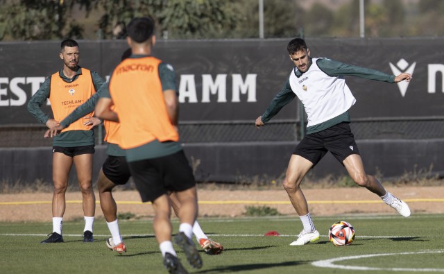 El Castellón quiere poner el broche al año con victoria y liderato