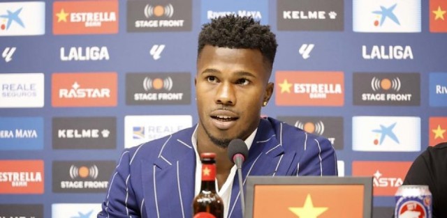 Roban en la casa de Keita Baldé, jugador del Espanyol, tras encerrar a su madre en la vivienda

