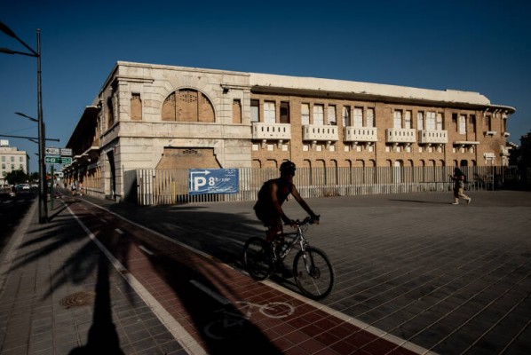 Las obras de reparación en los Docks de la Marina de València comienzan el lunes