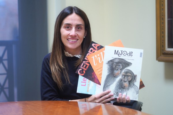 Burriana fomenta la lectura de revistas en valenciano con presencia en los edificios públicos