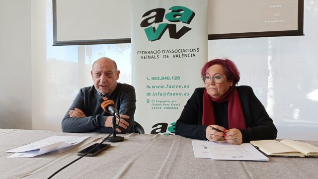 Asociaciones vecinales se reúnen en València para construir 