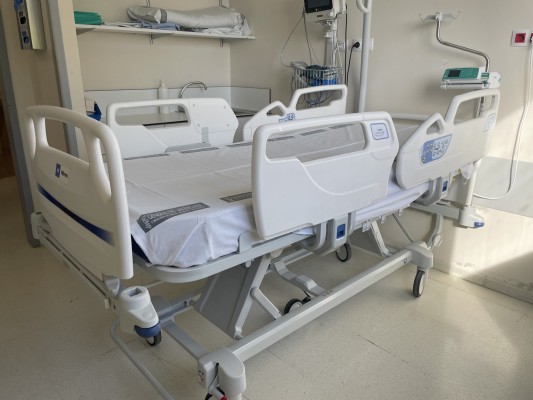 L’Hospital de Vinaròs invertix prop de 115.000 euros en la compra de 34 llits d’hospitalització