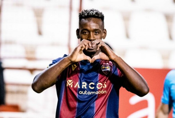 Bouldini, máximo goleador del Levante, lleva casi tres meses sin marcar