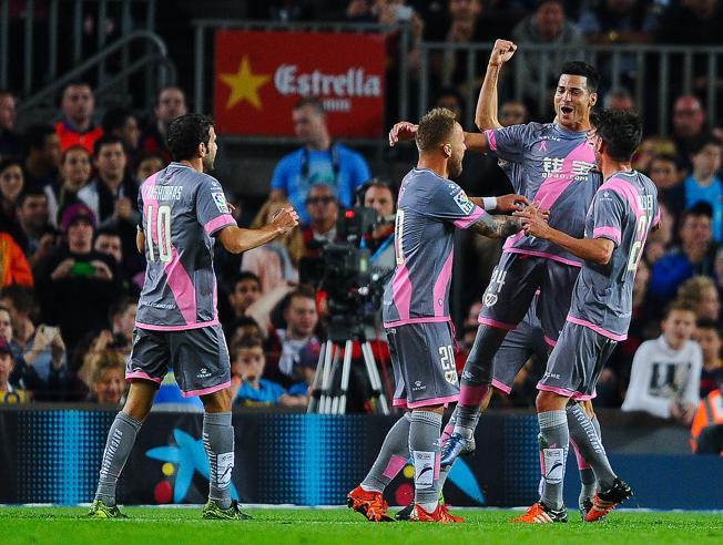 Rayo y Espanyol protagonizan duelo entre las dos defensas más goleadas del campeonato