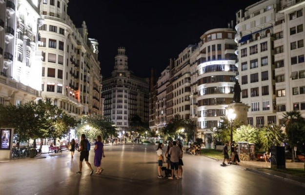 La economía valenciana cierra 2023 con un aumento de más del 2% pero sigue ralentizada