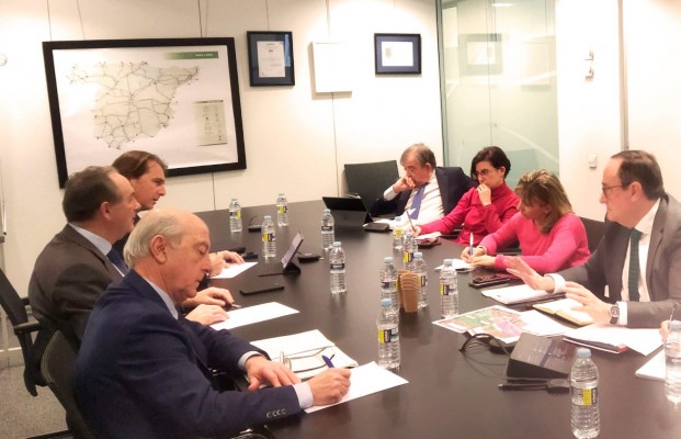 Consell y Adif preacuerdan la cesión gratuita del suelo para la estación del Tram en Renfe