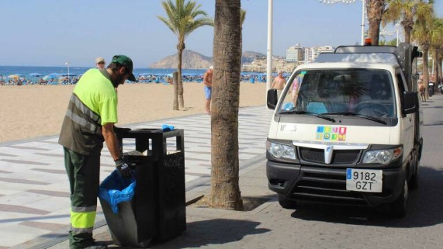 Intervención mantiene seis reparos al nuevo pliego de la basura de Benidorm