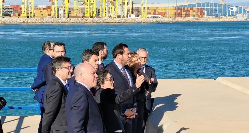 El Gobierno desbloquea un año después la ampliación norte del Puerto de Valencia