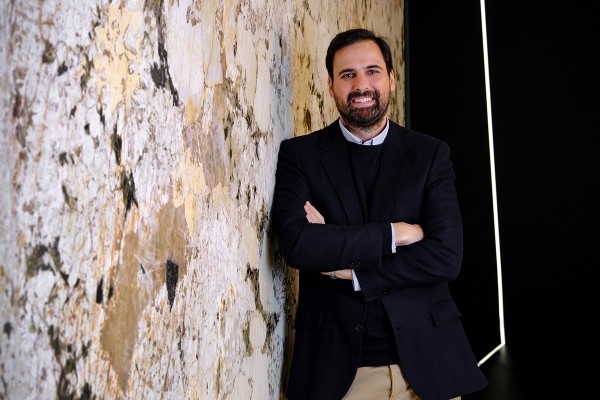 Porcelanosa designa a Santiago Manent como nuevo director de XTONE para consolidar la marca
