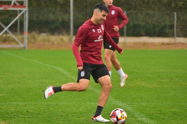 Tomás Alarcón, del Efesé: 