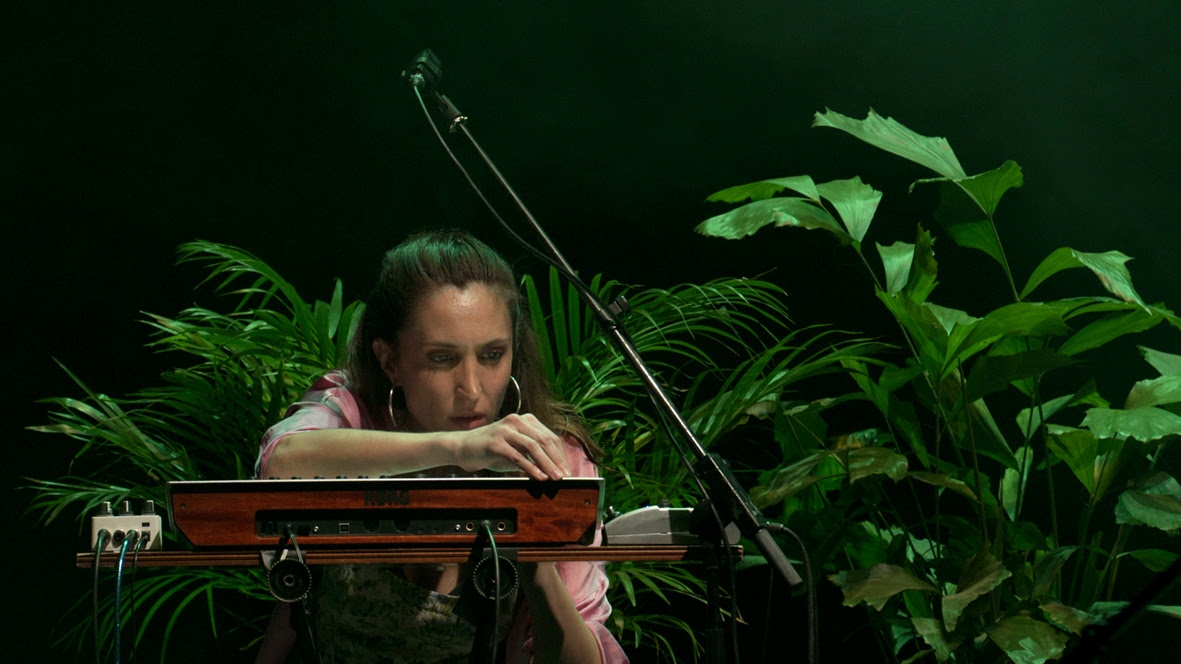 Versonautas publican en vinilo un concierto grabado en el TEM