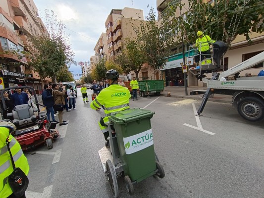 El nuevo mantenimiento de zonas verdes de Sant Joan incluye mejoras medioambientales y sociales