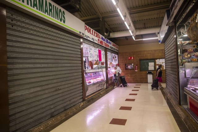 El Ayuntamiento de València adjudica solo 5 de las 299 paradas vacantes de los mercados municipales