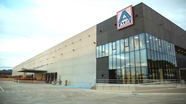 Aldi inaugura un nuevo centro logístico en Sagunt, que creará 80 puestos de trabajo