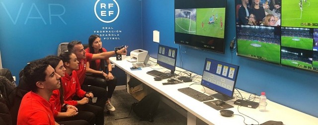 La RFEF adjudica servicio del VAR a Mediapro y el fuera de juego semiautomático a Hawk-Eye