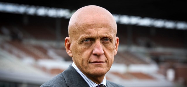 Collina pide 