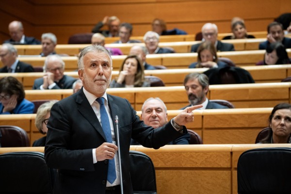 El Gobierno evita dar una fecha para la Conferencia de Presidentes y acusa al PP de querer adueñársela
