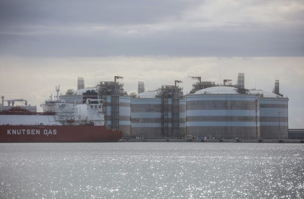 La planta de regasificación de Sagunto se adapta para abastecer de GNL a barcos
