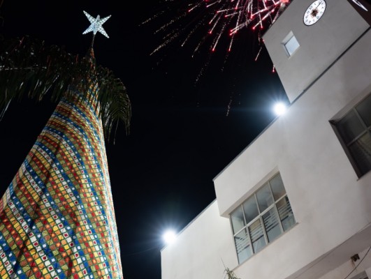Vilamarxant cuenta con el árbol de Navidad de ganchillo 
