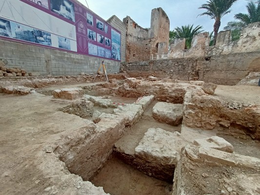 Alzira inicia las excavaciones arqueológicas en el solar de la Casa Real y la Muralla  