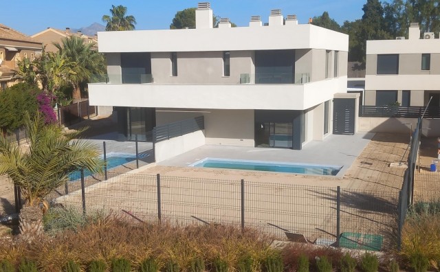 Primeras familias en Nou Nazareth: AEDAS Homes entrega la promoción Amaire Villas I

