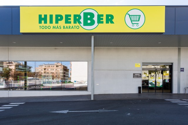 Hiperber invertirá 8 millones en 2024 para abrir supermercados en Valencia, Alicante y Albacete