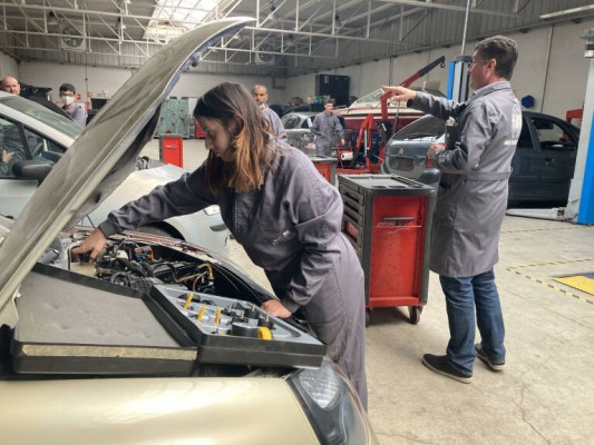La Feria del Empleo del Metal de Murcia arranca este martes con 100 ofertas de trabajo