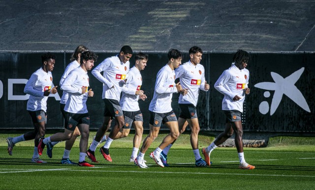 El Valencia sigue con las ausencias de Amallah, Gayà y Almeida