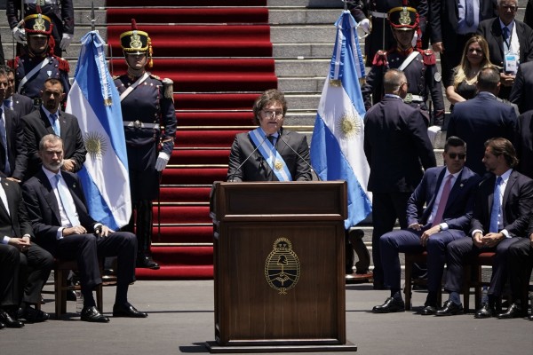 Milei advierte de que la economía argentina 