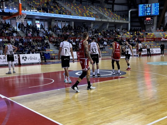 El Odilo Cartagena es líder en solitario en la LEB Plata al ganar al Benicarló por 80-70 