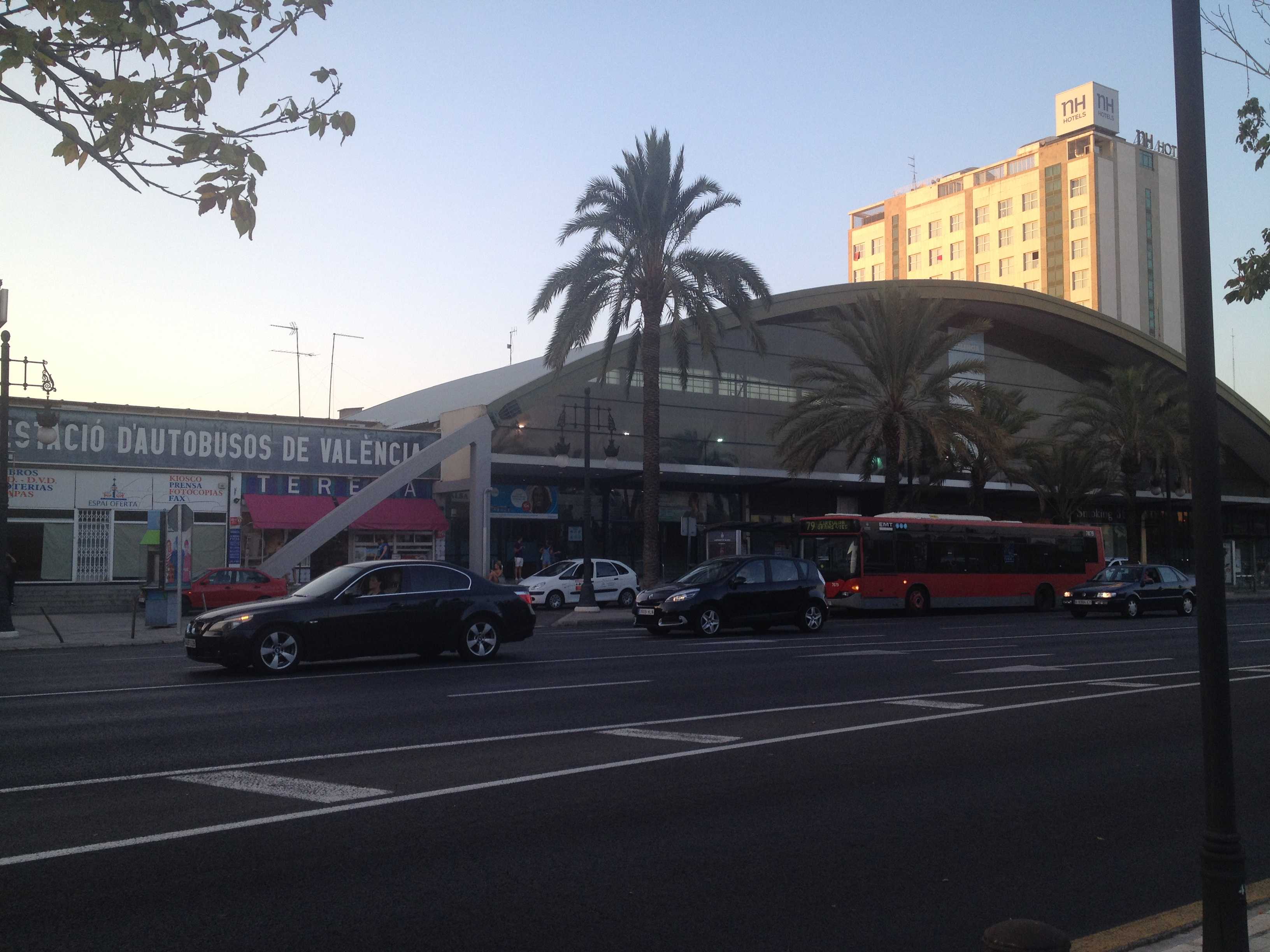 Los cambios en las líneas de EMT aíslan la Estación de Autobuses de Valencia del centro de la ciudad