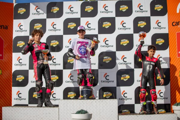Enzo Zaragoza, campeón de la MIR Racing Finetwork Cup con pleno de victorias y poles
