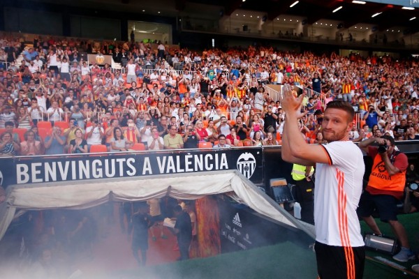 Liverpool y Arsenal pelean por Mustafi
