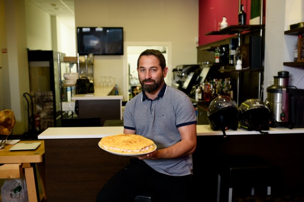 Petar, un búlgaro que se trajo las tortillas de Pamplona