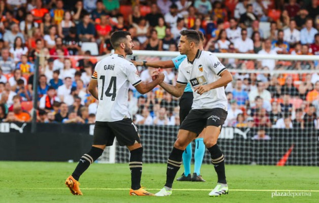 Gabriel Paulista y Guerra, bajas contra el Barça por sanción