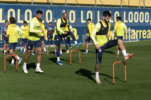 Marcelino afirma que no piensa en el mercado: 
