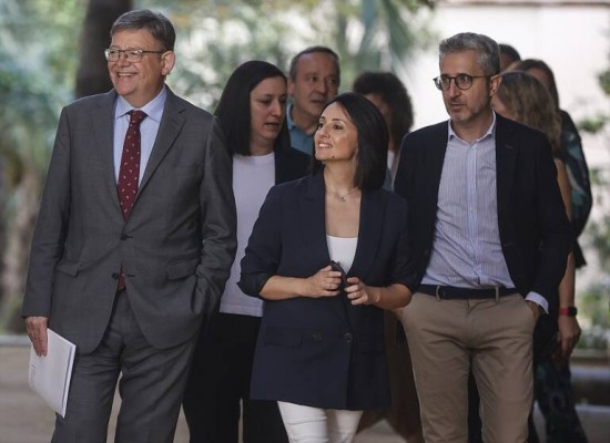 El salto de Torró y España a secretarías de Estado eleva a 22 los cambios en Les Corts 