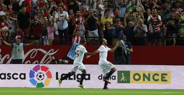 El Sevilla se lleva un partido loco y lleno de goles frente al Espanyol