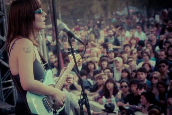 Olvídate de la cartera, ahora las birras en los conciertos se pagan con el móvil