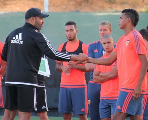 El Oporto se fija en Aderllan Santos y Abdennour
